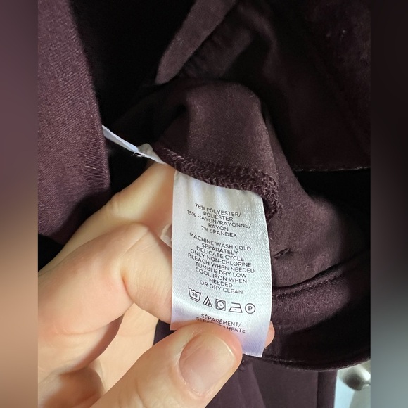 Ann Taylor high rise pintucked ankle pant double knit midnight fit - Picture 3 of 3